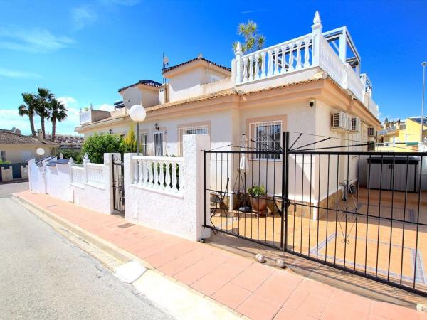 Chalet adosado en Calle Teide, Benijofar photo 4