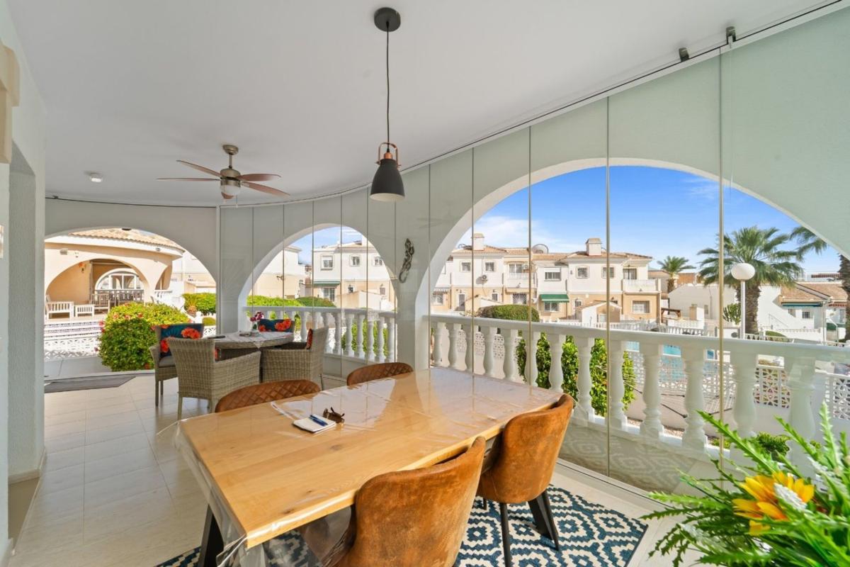 Properties for sale and rent in Spain photo 4
