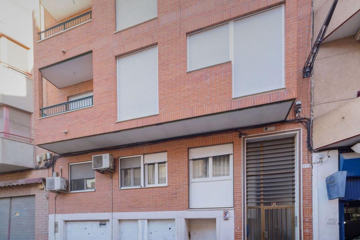 Sale of apartment in Piso en Calle Moreal, Bigastro, Bigastro
photo 1