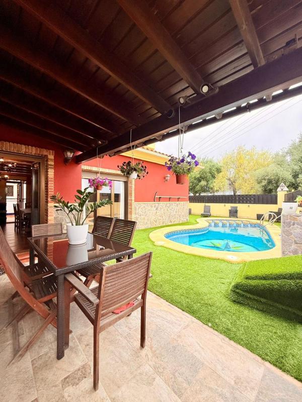 Properties for sale and rent in Spain photo 1