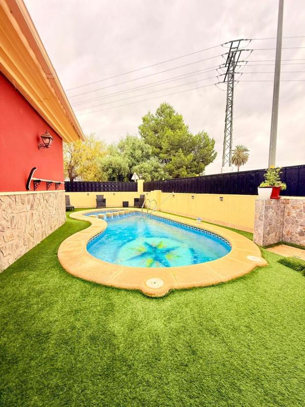 Properties for sale and rent in Spain photo 2
