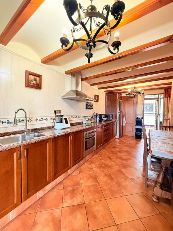 Properties for sale and rent in Spain photo 5