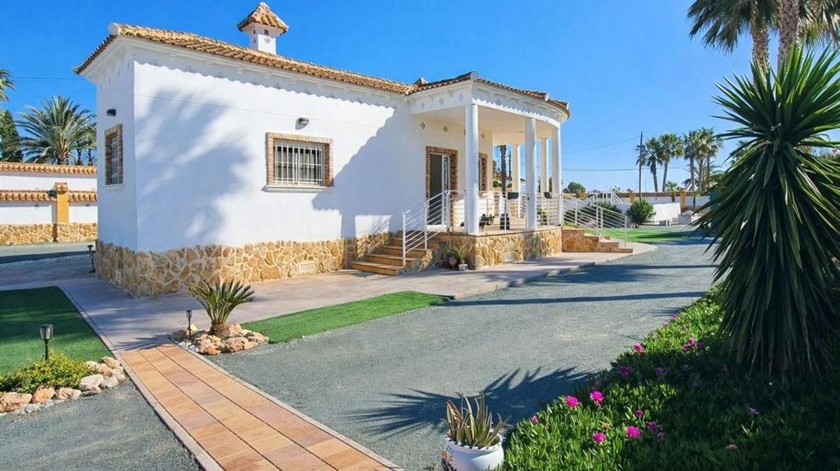 Properties for sale and rent in Spain photo 2