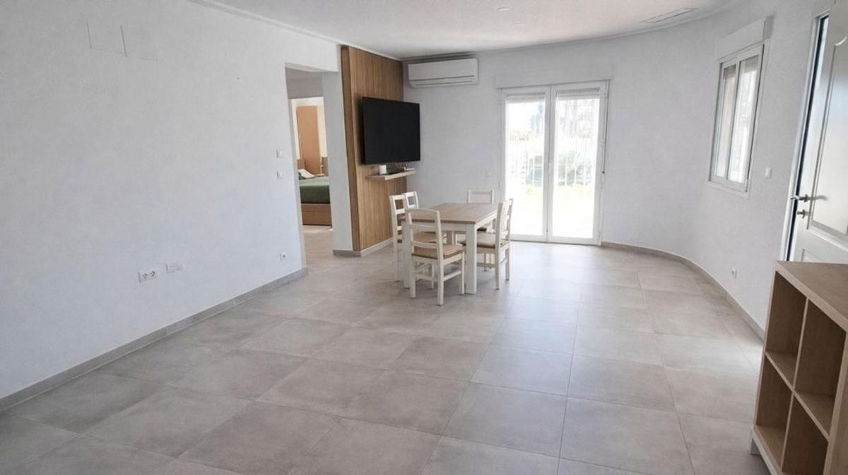 Properties for sale and rent in Spain photo 5