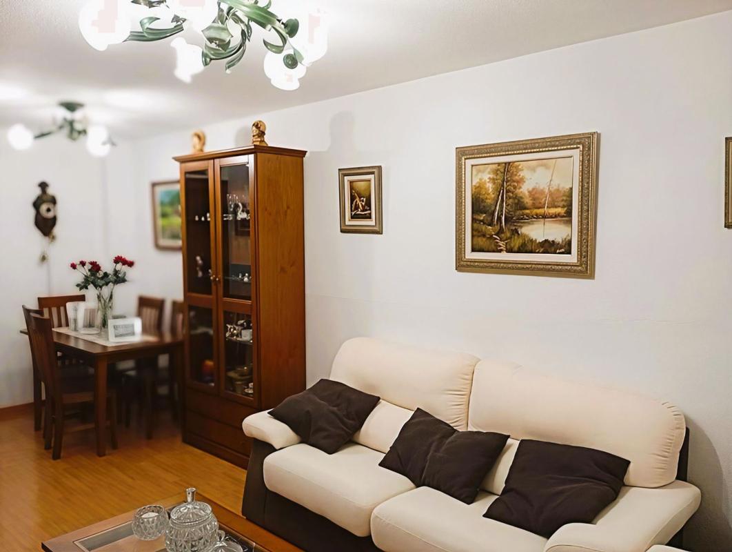 Propiedades en venta y alquiler en España photo 2