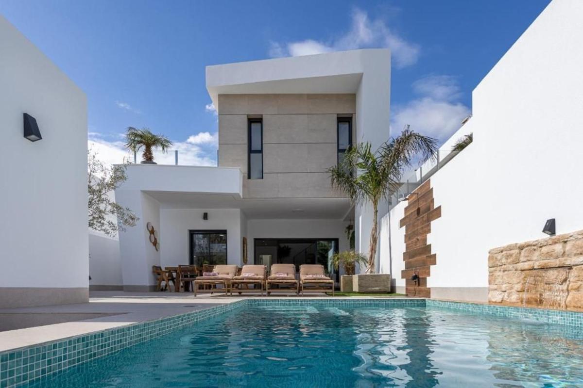 Properties for sale and rent in Spain photo 1