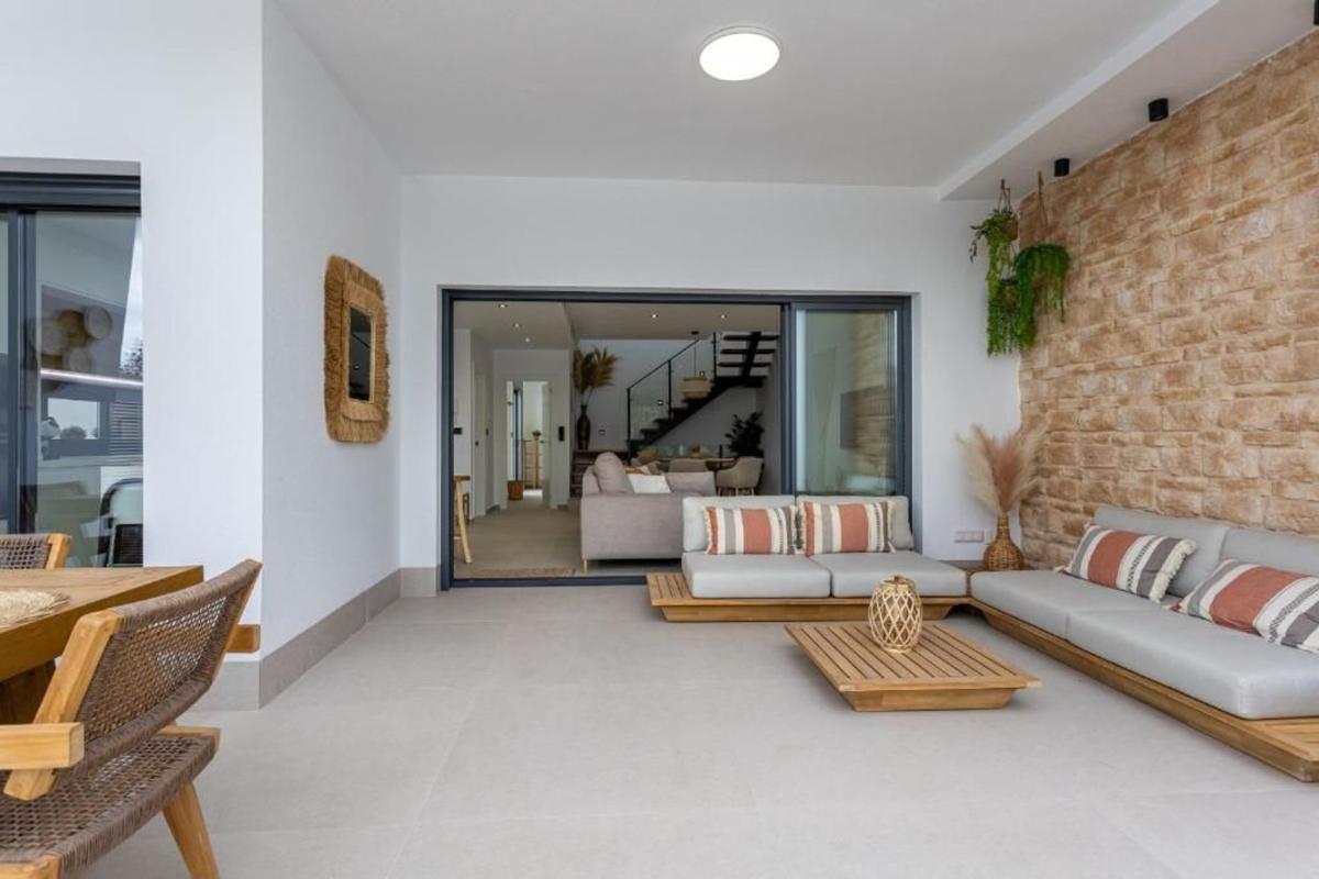 Properties for sale and rent in Spain photo 5