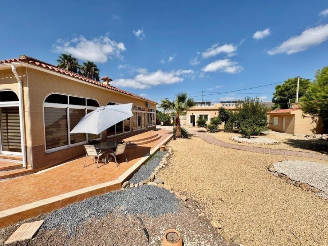 Properties for sale and rent in Spain photo 3