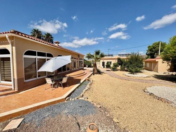 Casa o chalet independiente en Dolores thumbnail 2