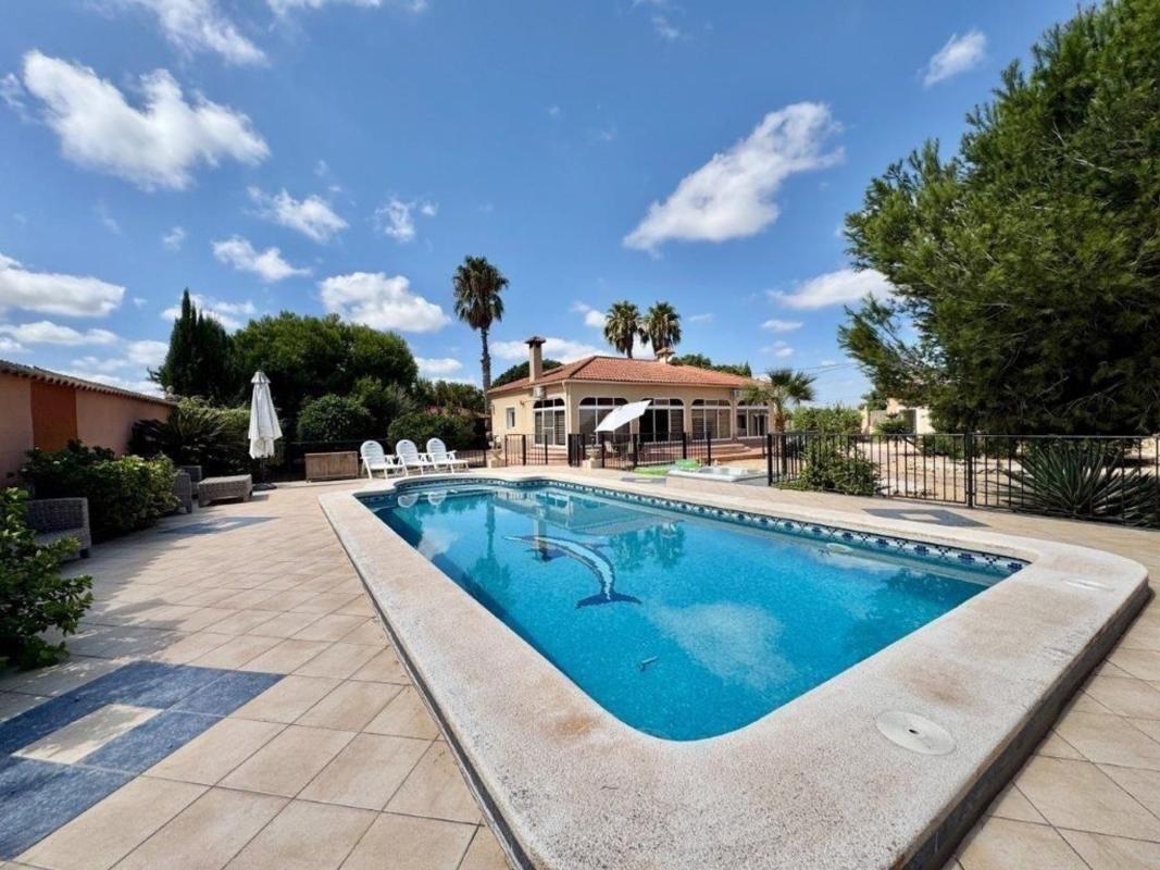 Properties for sale and rent in Spain photo 4