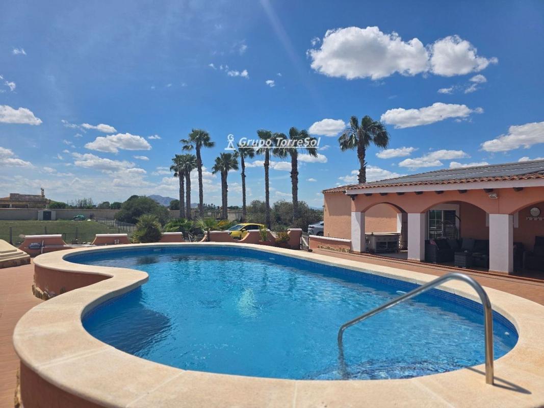 Properties for sale and rent in Spain photo 2
