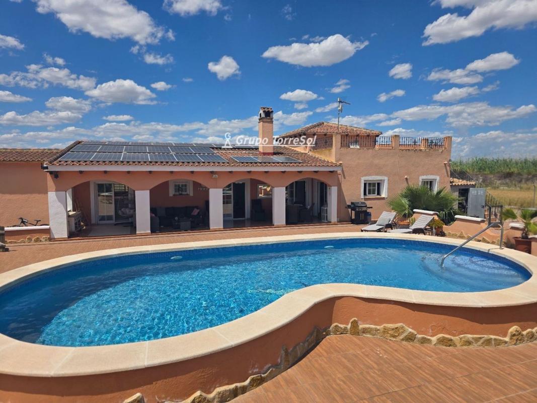 Properties for sale and rent in Spain photo 3