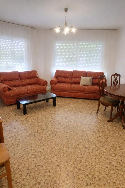 Venta de piso en Piso en Calle Conde de Vallellano, 20, Dolores, Dolores
photo 2