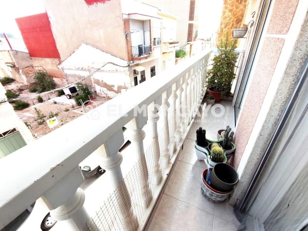 Venta de piso en Piso en Calle José Echegaray, Dolores, Dolores
photo 2