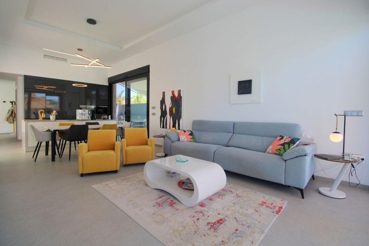Sale of independent chalet in Casa o chalet en Formentera del Segura, Formentera del Segura
photo 2