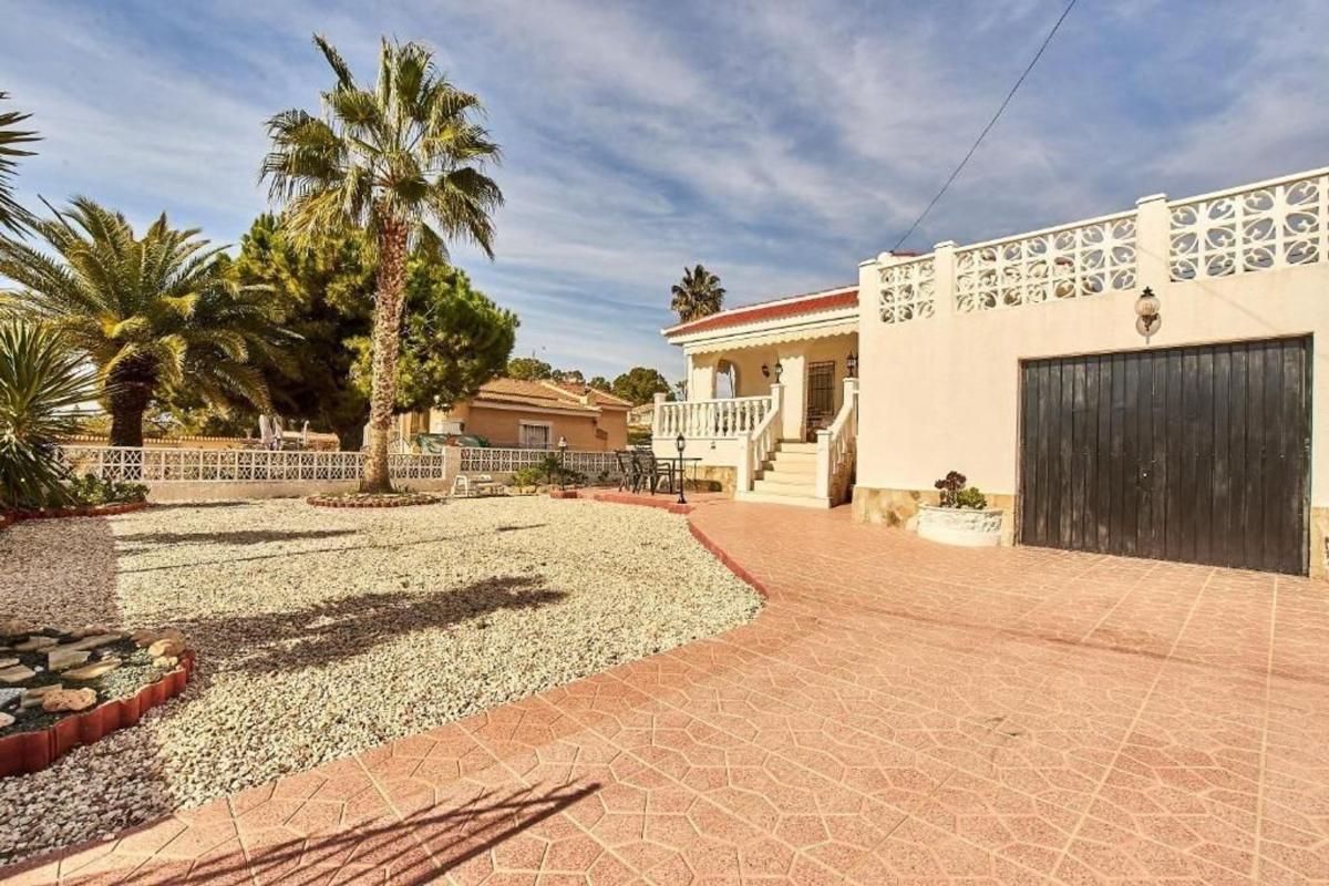Properties for sale and rent in Spain photo 2