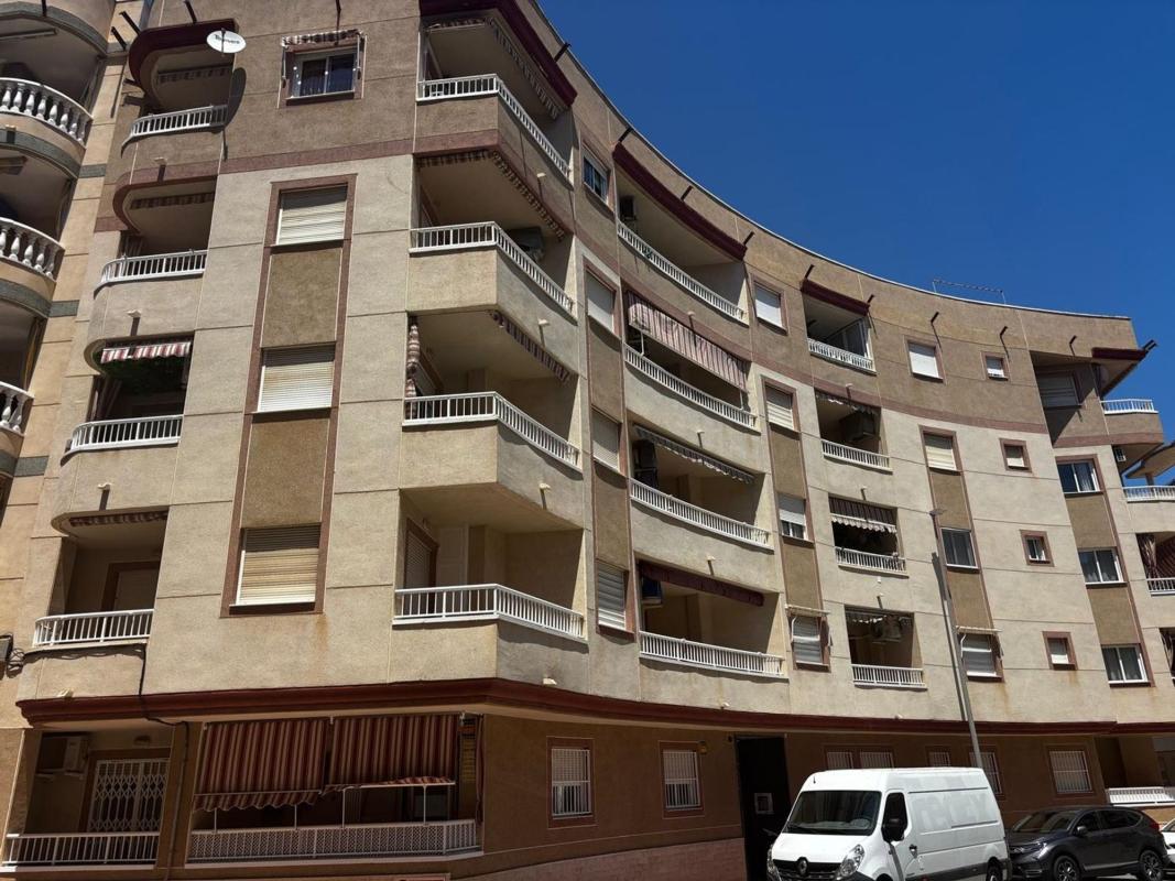 Venta de piso en Piso en Plaza Médico José María Sanz, 1, Las Viñas, Guardamar del Segura, Guardamar del Segura
 photo 3