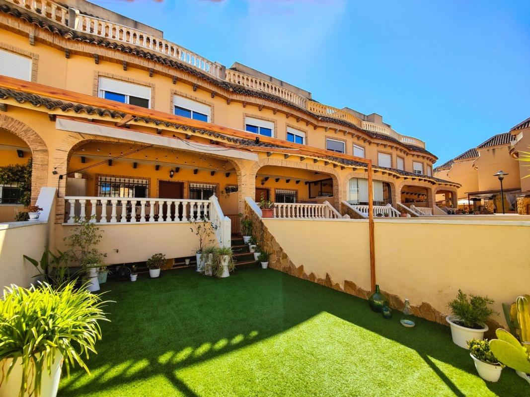 Propiedades en venta y alquiler en España photo 1