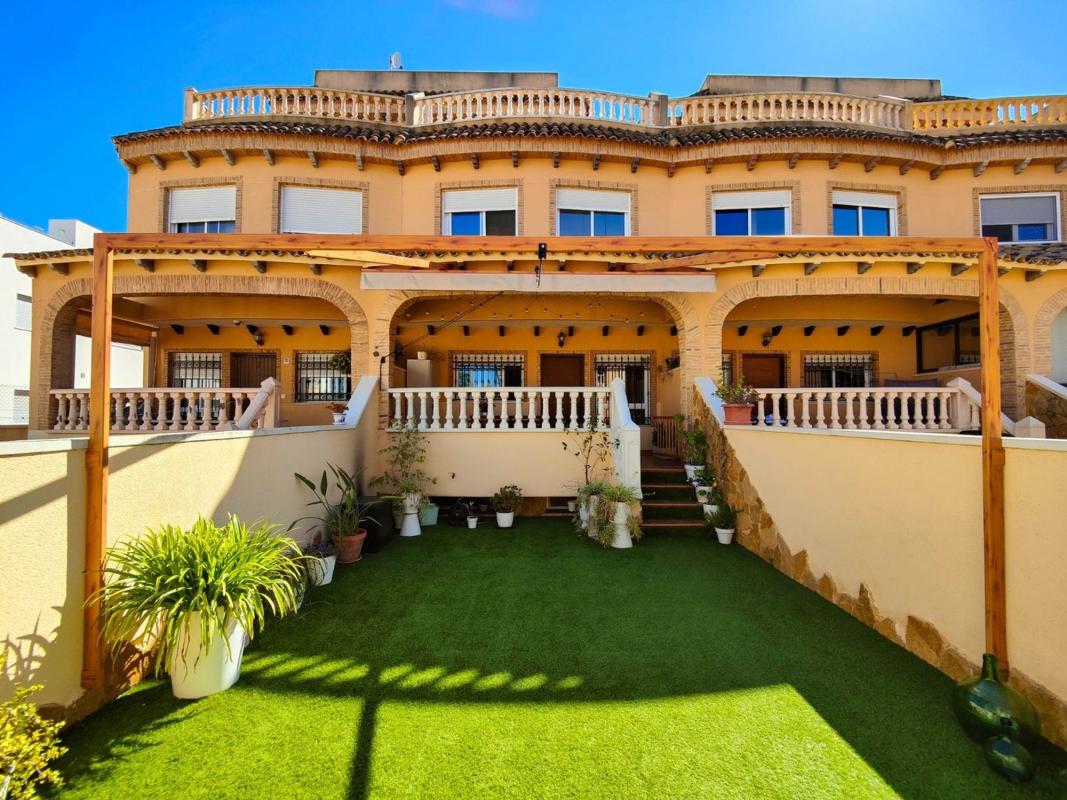 Propiedades en venta y alquiler en España photo 2