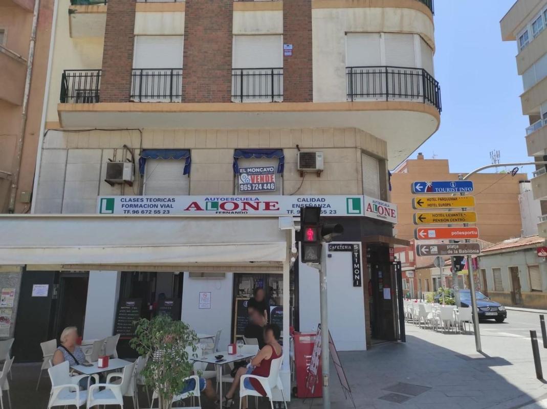 Sale of apartment in Piso en Plaza Constitución, Zona Pueblo, Guardamar del Segura, Guardamar del Segura
photo 1