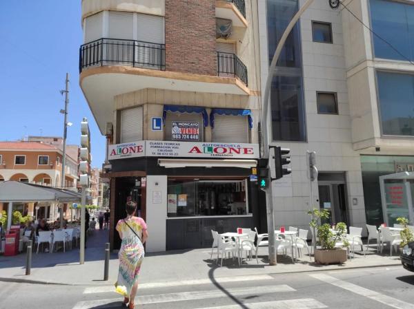 Sprzedaż mieszkania w Piso en Plaza Constitución, Zona Pueblo, Guardamar del Segura, Guardamar del Segura
thumbnail 1