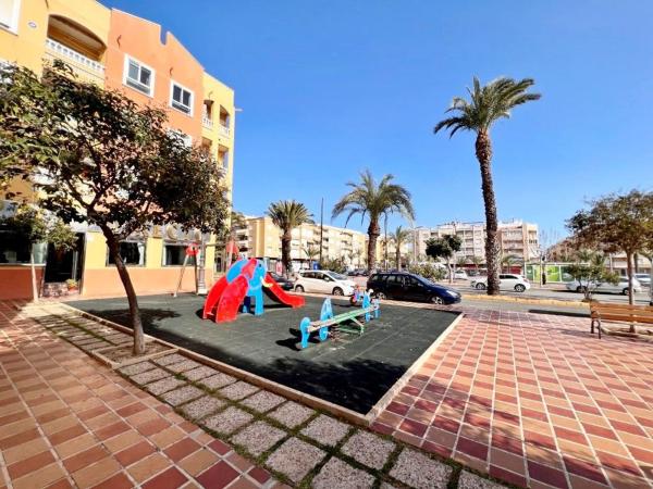 Venta de piso en Piso en Calle Molivent, Las Viñas, Guardamar del Segura, Guardamar del Segura
photo 1