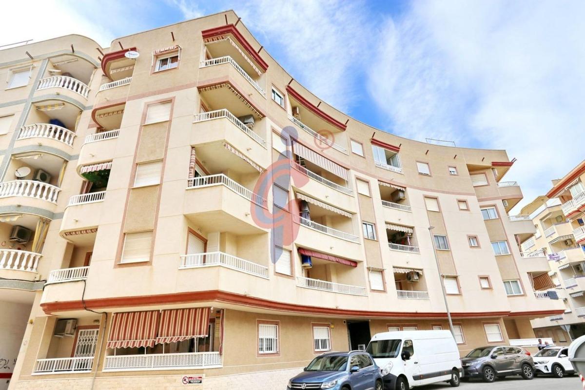 Venta de piso en Piso en Plaza Médico José María Sanz, 8, Las Viñas, Guardamar del Segura, Guardamar del Segura
photo 2