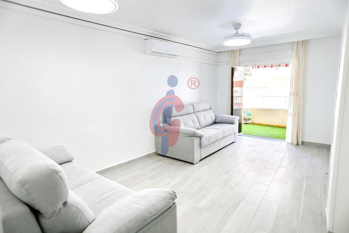 Venta de piso en Piso en Plaza Médico José María Sanz, 8, Las Viñas, Guardamar del Segura, Guardamar del Segura
photo 3