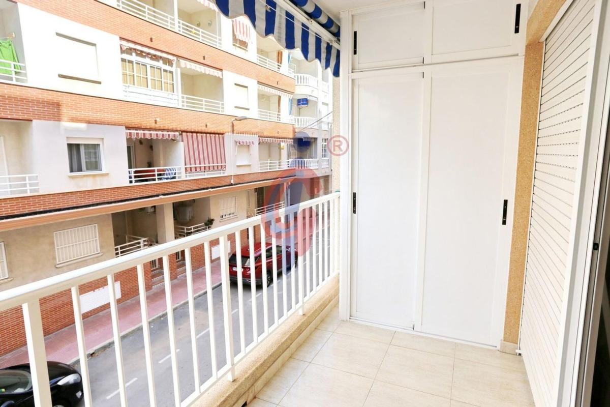 Venta de piso en Piso en Calle Hermanos Bazán, 4, Las Viñas, Guardamar del Segura, Guardamar del Segura
 photo 2