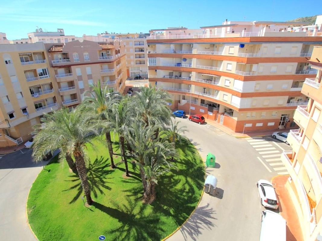 Venta de piso en Piso en Plaza Médico José María Sanz, 1, Las Viñas, Guardamar del Segura, Guardamar del Segura
photo 2
