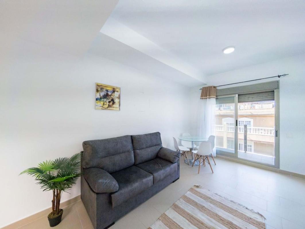 Sale of apartment in Piso en Calle Blasco Ibáñez, 74, Guardamar Playa, Guardamar del Segura, Guardamar del Segura
photo 3