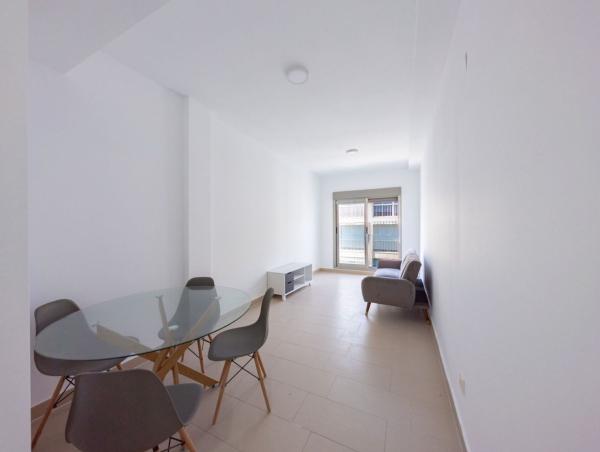 Venta de piso en Piso en Calle Blasco Ibáñez, 74, Guardamar Playa, Guardamar del Segura, Guardamar del Segura
photo 1