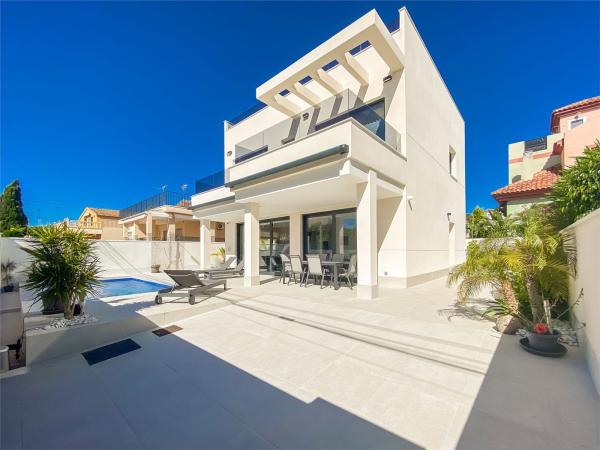 Casa o chalet independiente en Urbanización Costa Bella-la Marina, Buenavista, Guardamar del Segura photo 2