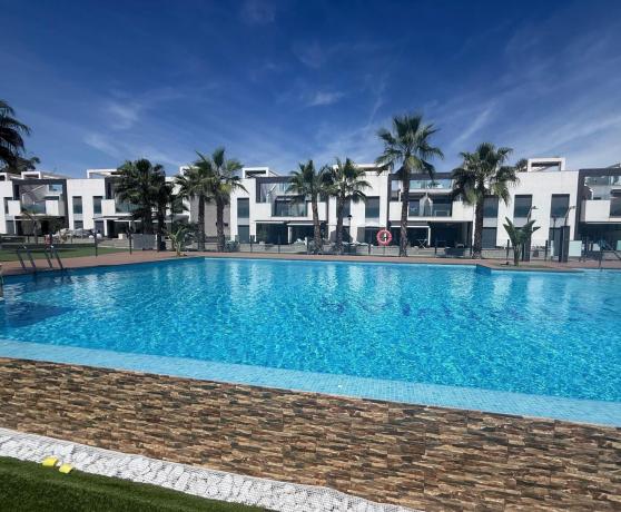 Продажа квартиры на Piso en Urbanizaciones, Guardamar del Segura, Гуардамар-дель-Сегура
 photo 1
