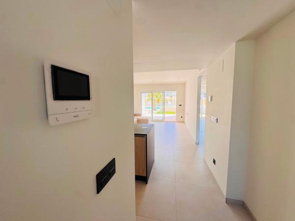 Продажа квартиры на Piso en Urbanizaciones, Guardamar del Segura, Гуардамар-дель-Сегура
 photo 4