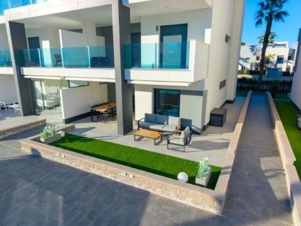 Продажа квартиры на Piso en Calle la Malva Rosa, Urbanizaciones, Guardamar del Segura, Гуардамар-дель-Сегура
 photo 1