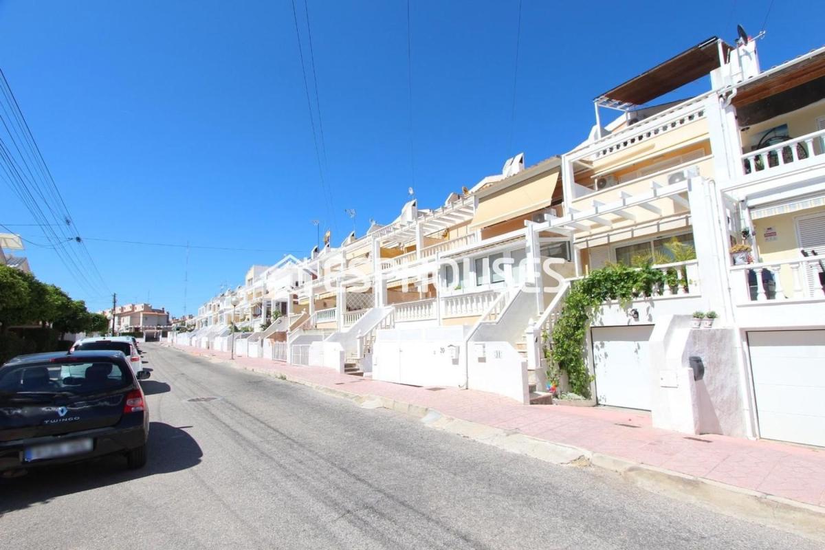 Propiedades en venta y alquiler en España photo 1