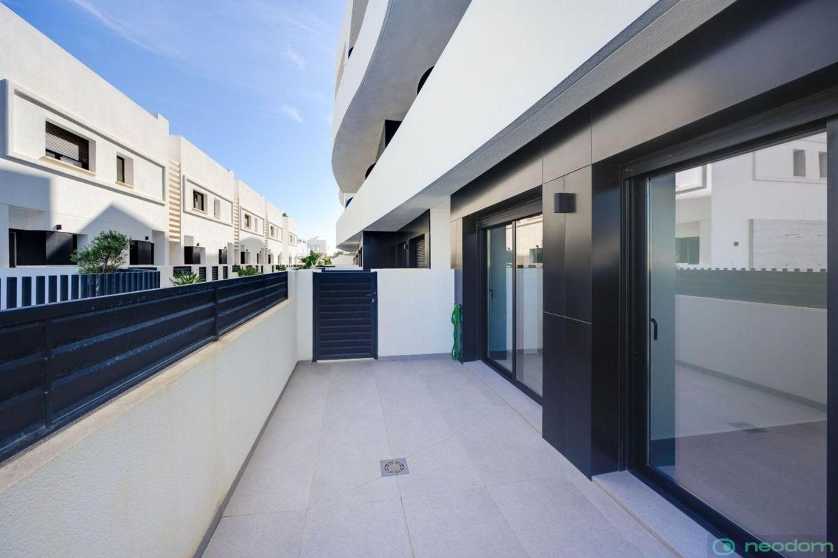 Venta de duplex en Dúplex en Urbanizaciones, Guardamar del Segura, Guardamar del Segura photo 3
