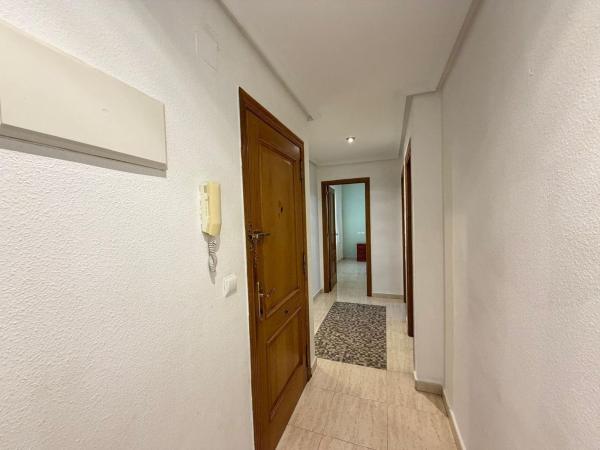 Venta de piso en Piso en Calle Ausiàs March, Zona Pueblo, Guardamar del Segura, Guardamar del Segura
 photo 4