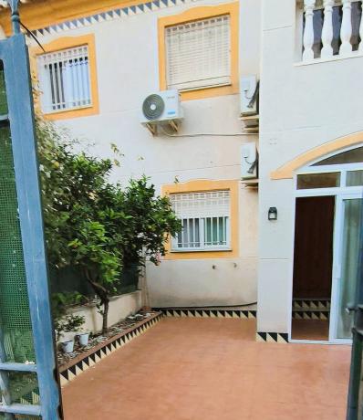 Продажа квартиры на Piso en Calle Berenguer de Massanet, Urbanizaciones, Guardamar del Segura, Гуардамар-дель-Сегура
 photo 4