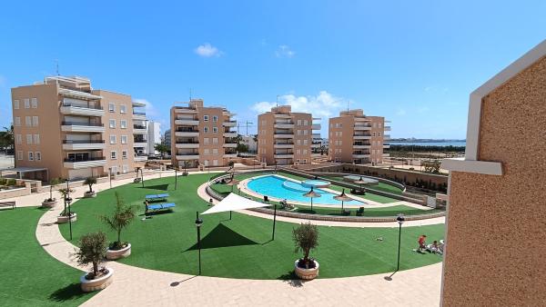 Продажа квартиры на Piso en Calle Cantueso, 68, Urbanizaciones, Guardamar del Segura, Гуардамар-дель-Сегура
 photo 1