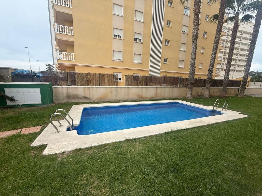 Venta de piso en Piso en Calle Ingeniero Juan Garcia, Puerto Deportivo, Guardamar del Segura, Guardamar del Segura
photo 1