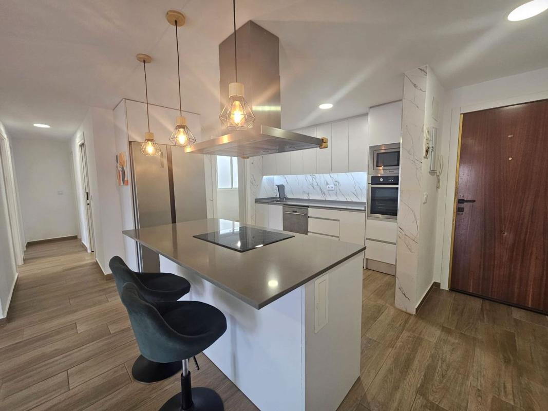 Venta de piso en Piso en Calle Garcia Lorca, 32, Zona Pueblo, Guardamar del Segura, Guardamar del Segura
 photo 3