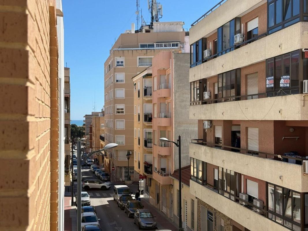 Venta de piso en Piso en Calle Sant Pere, Zona Pueblo, Guardamar del Segura, Guardamar del Segura
 photo 2