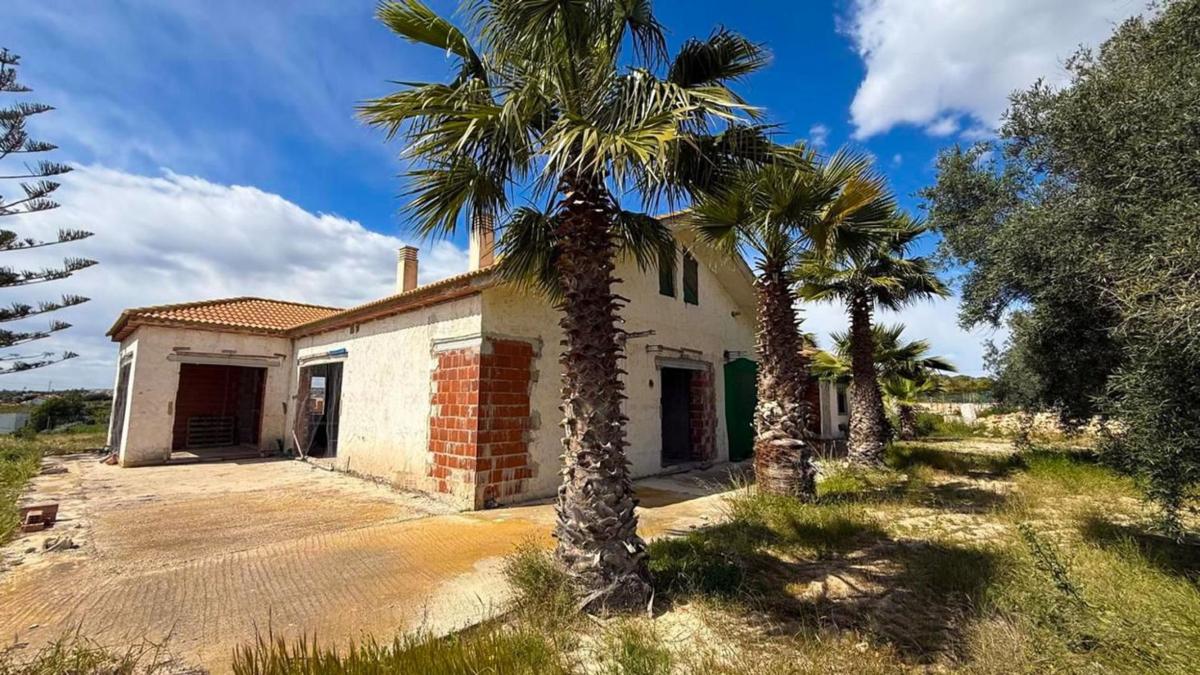 Venta de chalet independiente en Casa o chalet en Urbanizaciones, Guardamar del Segura, Guardamar del Segura
 photo 2