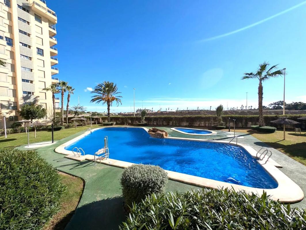 Venta de piso en Piso en Calle Ingeniero Juan Garcia s/n, Puerto Deportivo, Guardamar del Segura, Guardamar del Segura
photo 3