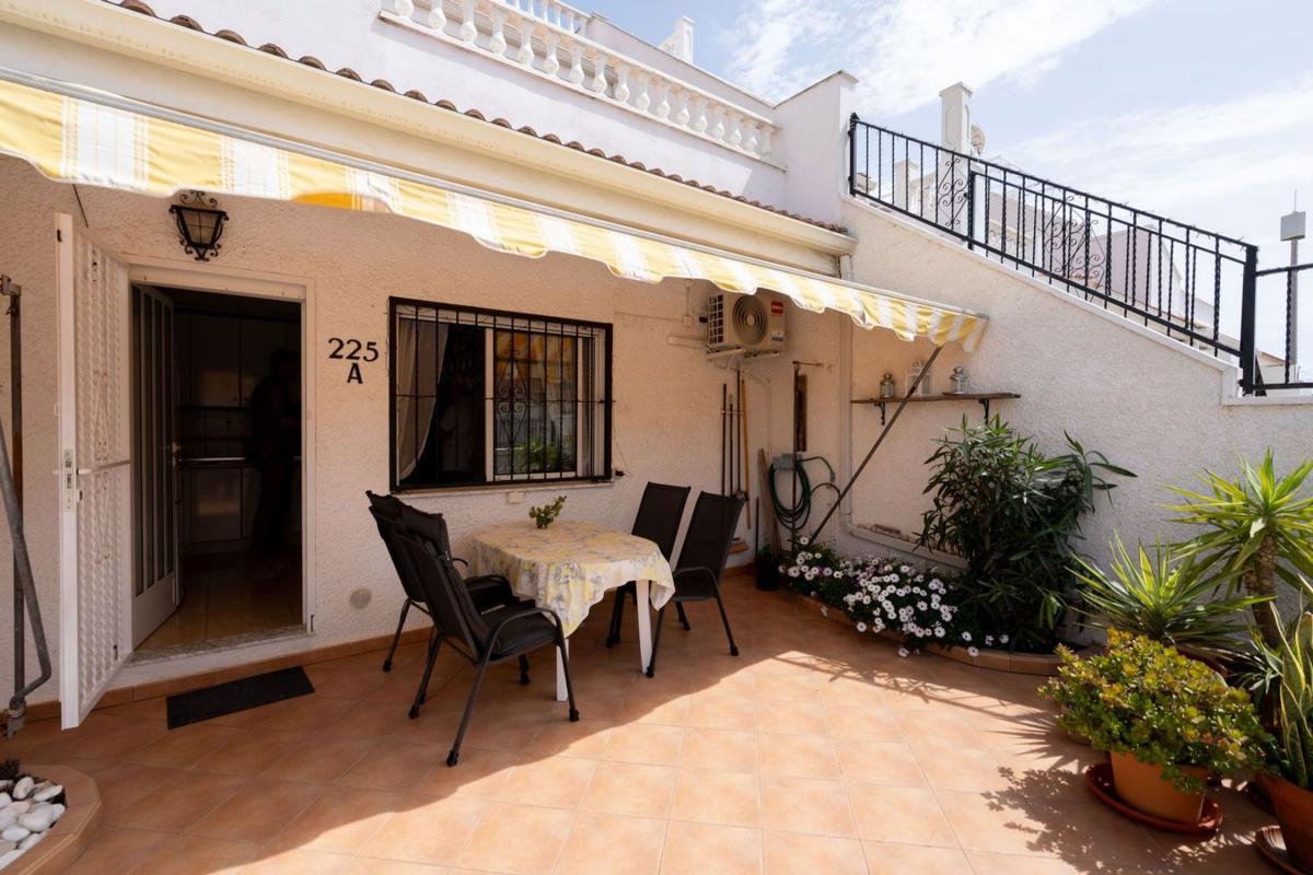 Propiedades en venta y alquiler en España photo 1