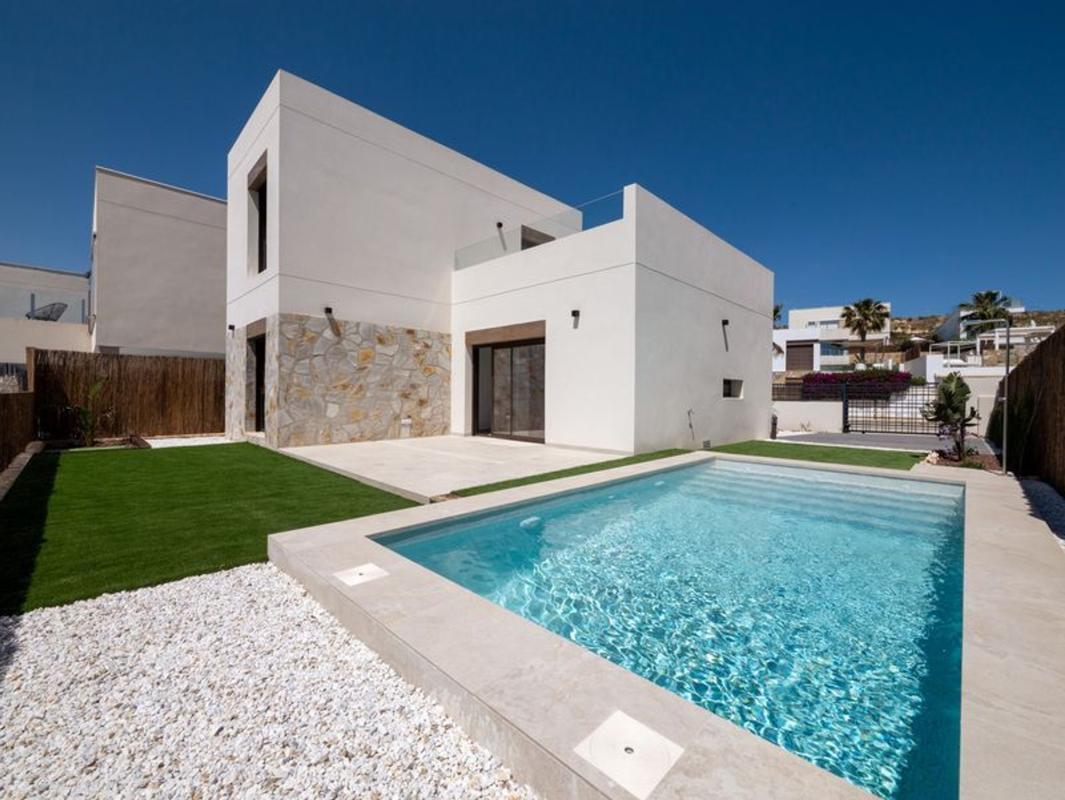 Properties for sale and rent in Spain photo 1