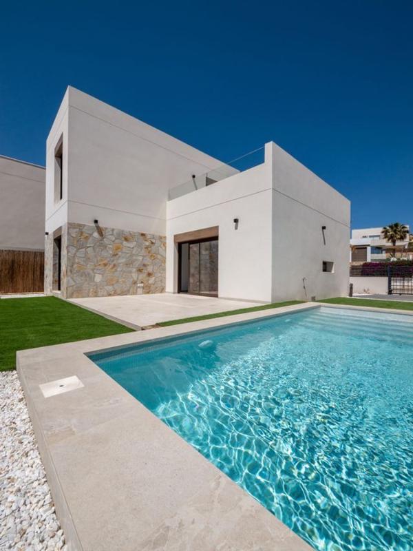 Properties for sale and rent in Spain photo 2