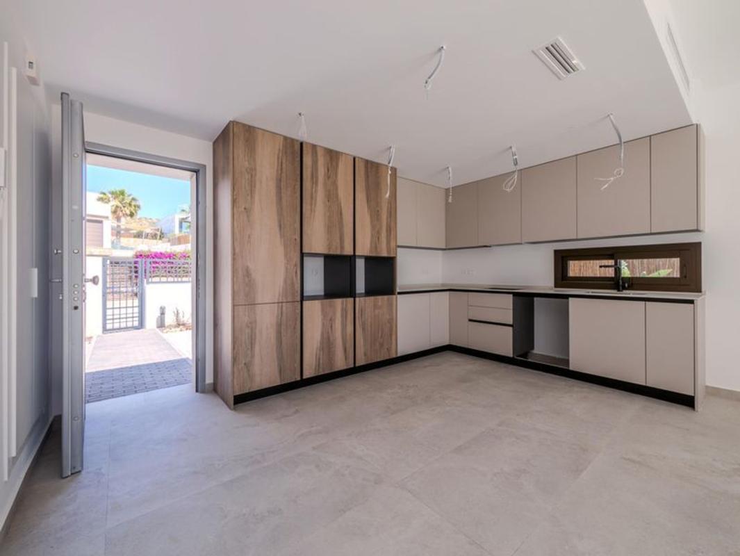 Properties for sale and rent in Spain photo 4